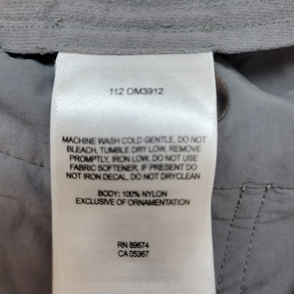 Mountain Hardwear Hiking Shorts Mens L Grey Outdoor Nylon Cargo OM3912